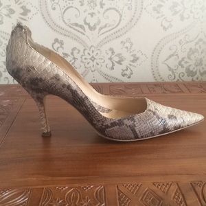 Nine West snakeskin print leather pumps (size 12)